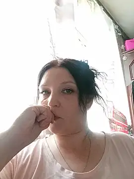 Snapshot of Breezy_88 chatting on 6, 8, 2026 Breezy 88 online show from 6, 8, 2026