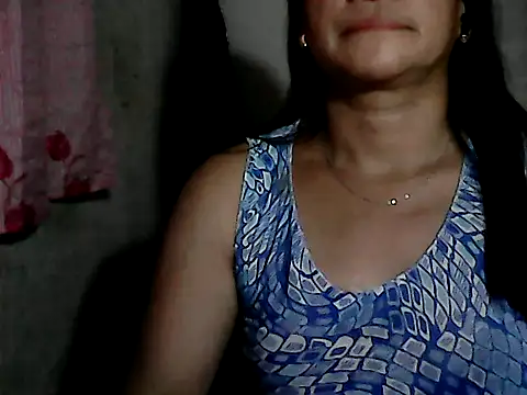 yoursPinayMama1682 online show from 6, 1, 2026