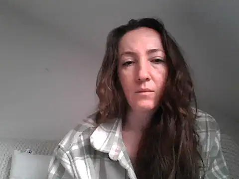 Snapshot of Valessya chatting on 6, 5, 2026 Valessya online show from 6, 5, 2026