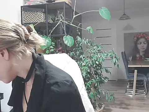 MadMadelin online show from 17, 10, 2025