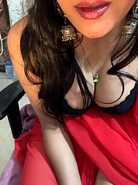 Snapshot of tanvi_001 chatting on 14, 10, 2025 tanvi 001 online show from 14, 10, 2025