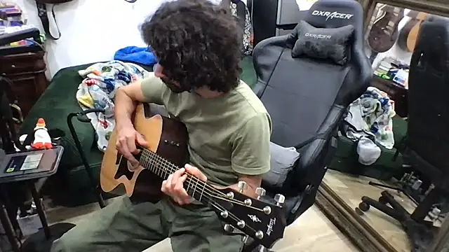 Snapshot of Stringin69 chatting on 23, 7, 2026 Stringin69 online show from 23, 7, 2026
