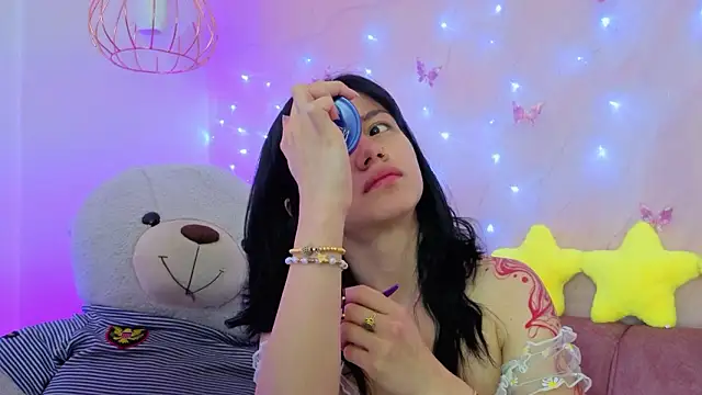 april bennett online show from 15, 1, 2026