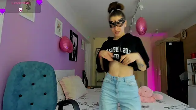 dark summer online show from 24, 2, 2026