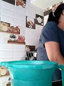 Hot-Pooja25 online show from 25, 4, 2026