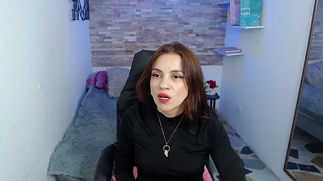 Snapshot of KendallWood_ chatting on 16, 9, 2025 KendallWood online show from 16, 9, 2025