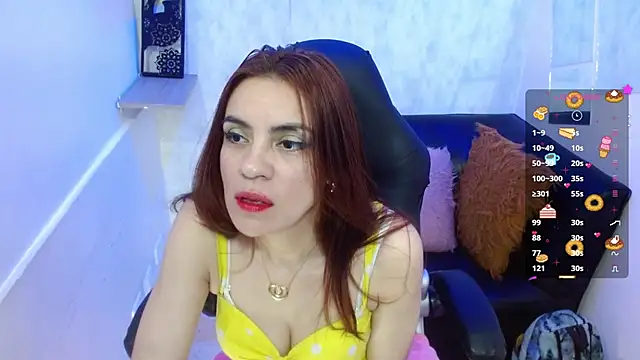 Snapshot of KendallWood_ chatting on 25, 9, 2025 KendallWood online show from 25, 9, 2025