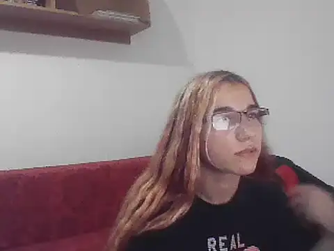 Snapshot of MyAngelx chatting on 12, 9, 2025 MyAngelx online show from 12, 9, 2025