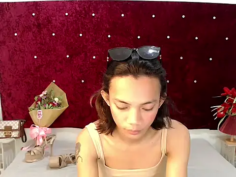 Snapshot of XxMissBEAUTYFULLxX chatting on 17, 9, 2025 XxMissBEAUTYFULLxX online show from 17, 9, 2025