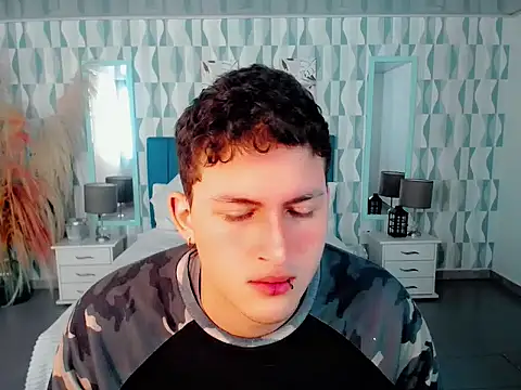 Axel savage online show from 1, 12, 2025