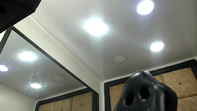 Snapshot of BrindyMichell chatting on 18, 9, 2025 BrindyMichell online show from 18, 9, 2025