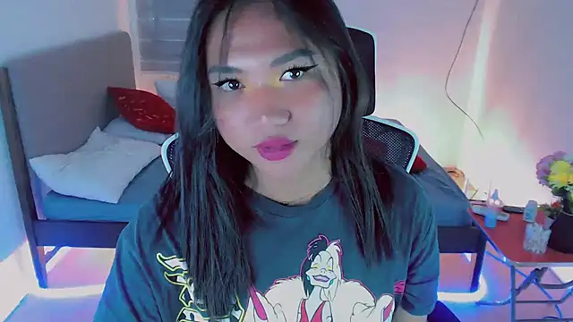 Snapshot of cassie_cakes chatting on 9, 9, 2025 cassie cakes online show from 9, 9, 2025