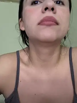 Snapshot of Daniela-rosee chatting on 3, 7, 2026 Daniela-rosee online show from 3, 7, 2026