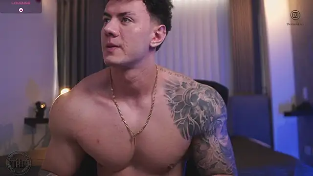 Snapshot of Thomas_Falcon chatting on 29, 10, 2025 Thomas Falcon online show from 29, 10, 2025