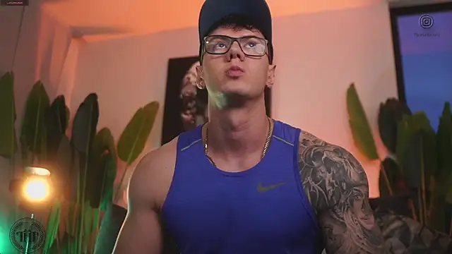 Snapshot of Thomas_Falcon chatting on 1, 12, 2025 Thomas Falcon online show from 1, 12, 2025