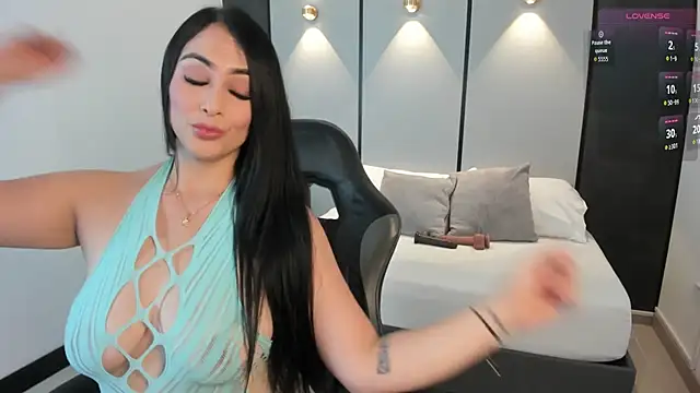 Snapshot of ashly_moonn chatting on 21, 7, 2026 ashly moonn online show from 21, 7, 2026