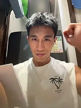 Snapshot of gooodboiii chatting on 26, 3, 2026 gooodboiii online show from 26, 3, 2026