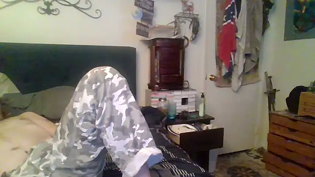Snapshot of jamesbond007412 chatting on 14, 10, 2025 jamesbond007412 online show from 14, 10, 2025
