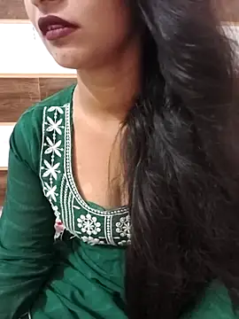 Itz Mayra  online show from 27, 10, 2025