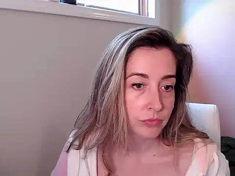 SuggestiveBehavior online show from 29, 9, 2025