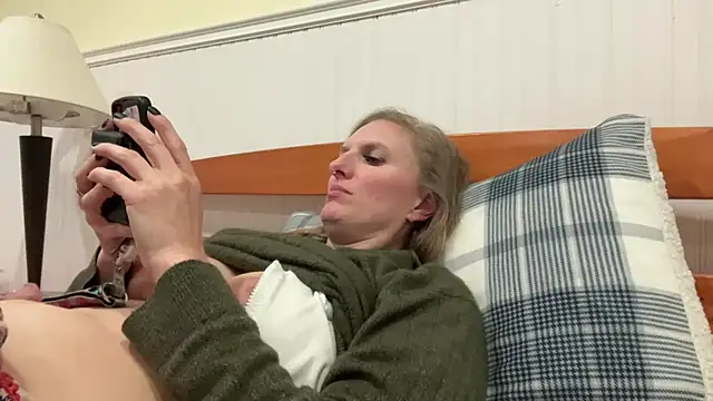 bubblytempest online show from 18, 10, 2025