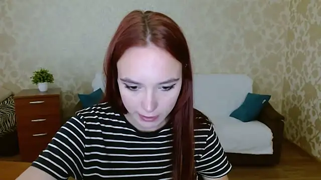 Snapshot of aFoxie chatting on 14, 9, 2025 aFoxie online show from 14, 9, 2025