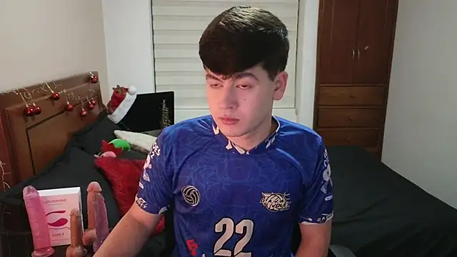 tightncuteass online show from 14, 12, 2025