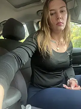 AllesandraLove online show from 31, 10, 2025