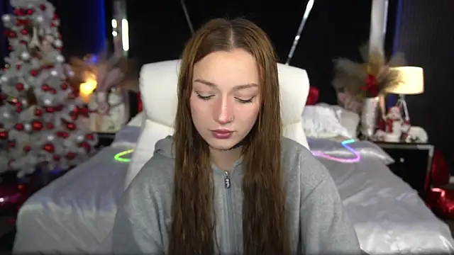 FoxyMayy online show from 13, 12, 2025