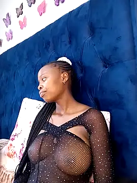 BlackberriesXxx online show from 11, 1, 2026