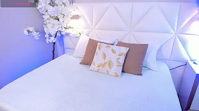 Adara  carter  online show from 8, 10, 2025