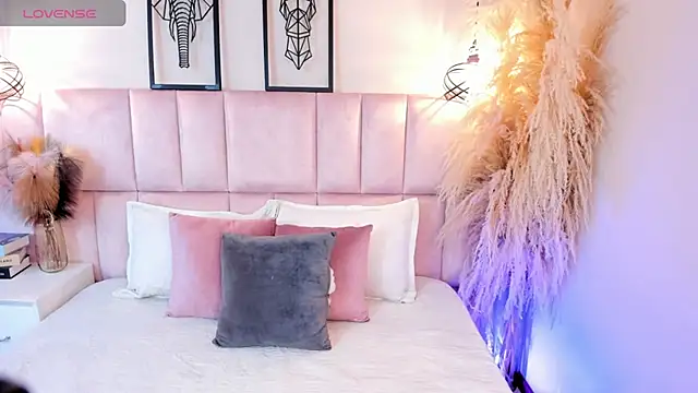 Adara  carter  online show from 15, 1, 2026