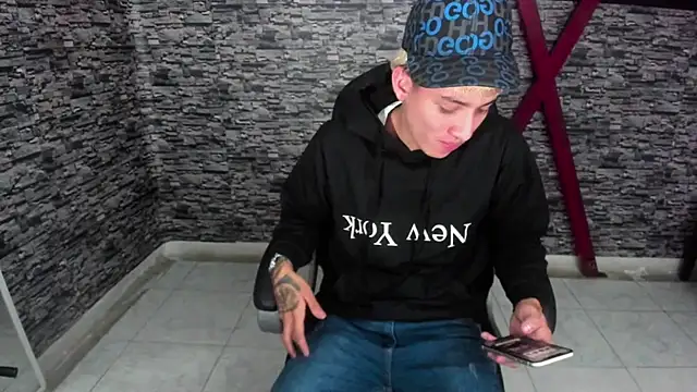 weesley boy online show from 8, 10, 2025