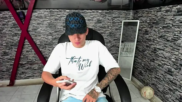 weesley boy online show from 11, 10, 2025