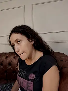 ArielBlossom    online show from 15, 10, 2025