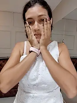 ArielBlossom    online show from 17, 10, 2025