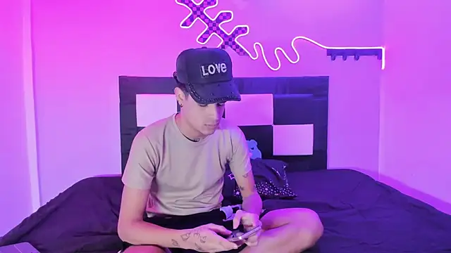 Lucky boys  X online show from 1, 4, 2026