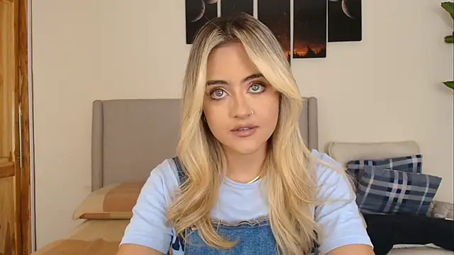 MaryMoon  online show from 12, 1, 2026