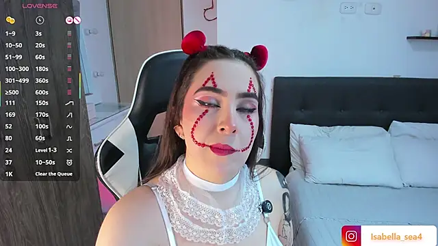 Snapshot of isabella_sea_ chatting on 2, 10, 2025 isabella sea online show from 2, 10, 2025