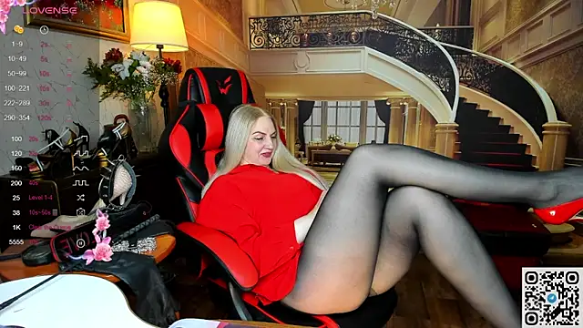 Nina Devillle online show from 12, 3, 2026