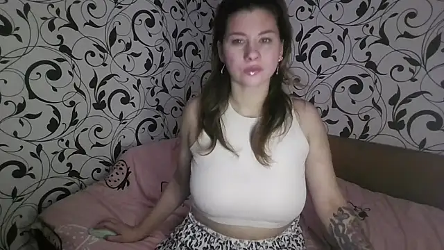 YourEmilie online show from 15, 11, 2025