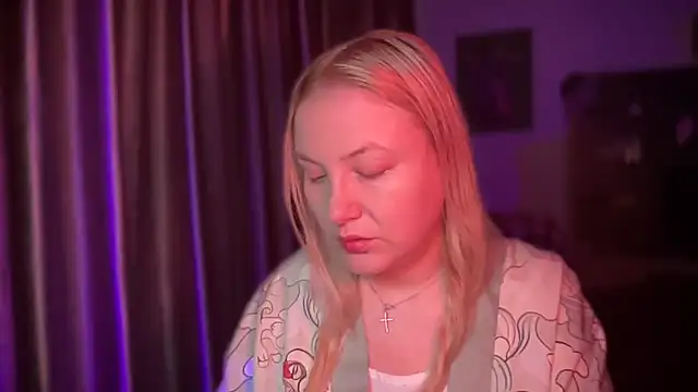 Snapshot of BikiHellena chatting on 20, 12, 2025 BikiHellena online show from 20, 12, 2025