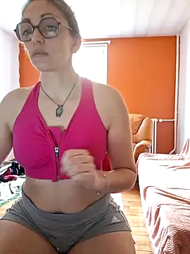 ChouqxxxCoreleone online show from 2, 2, 2026