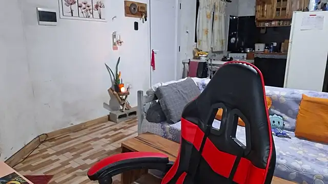 Snapshot of ObeyLust chatting on 22, 12, 2025 ObeyLust online show from 22, 12, 2025