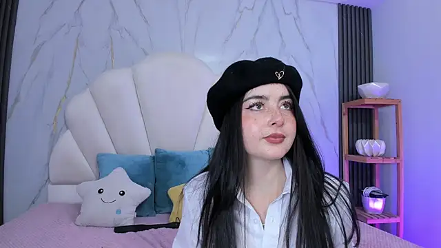 Snapshot of Ashleypetit chatting on 25, 4, 2026 Ashleypetit online show from 25, 4, 2026