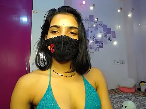 Snapshot of Sweetangle24 chatting on 28, 10, 2025 Sweetangle24 online show from 28, 10, 2025