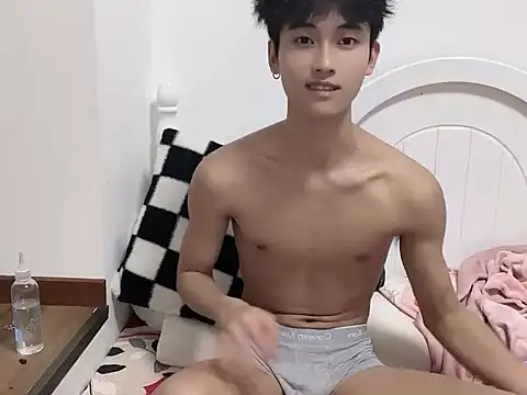 Snapshot of yangyang-2563 chatting on 13, 9, 2025 yangyang-2563 online show from 13, 9, 2025