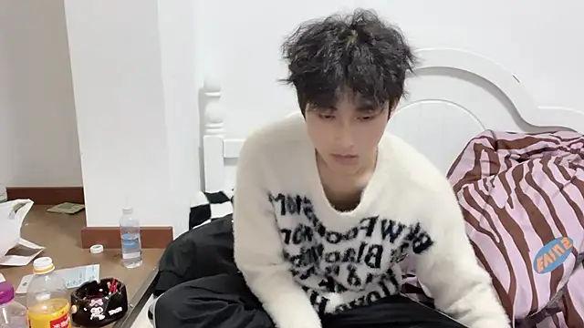 Snapshot of yangyang-2563 chatting on 6, 10, 2025 yangyang-2563 online show from 6, 10, 2025