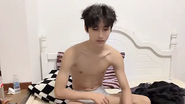 Snapshot of yangyang-2563 chatting on 9, 10, 2025 yangyang-2563 online show from 9, 10, 2025