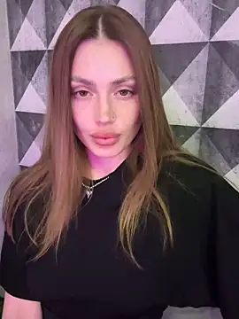 Elizabeth Tay online show from 7, 4, 2026